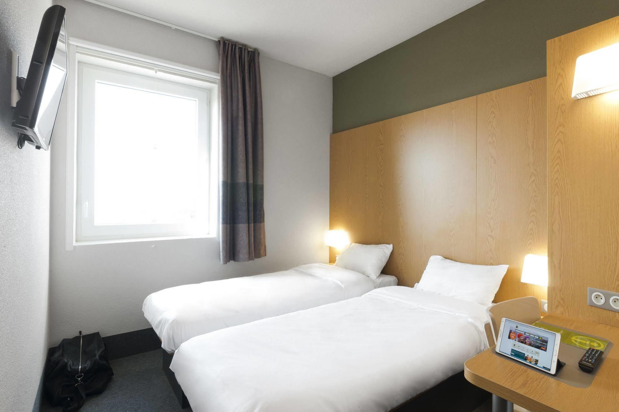 B&B Hotel La Roche-Sur-Yon Mouilleron-le-Captif Екстериор снимка